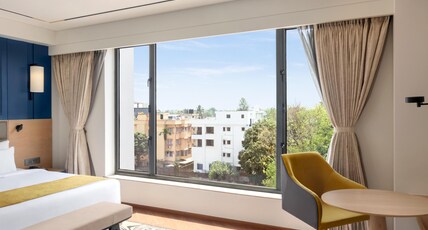 Ramada Encore by Wyndham Siliguri Sevoke Road Room Type - 1 King Bed, Premium Room, Non-Smoking