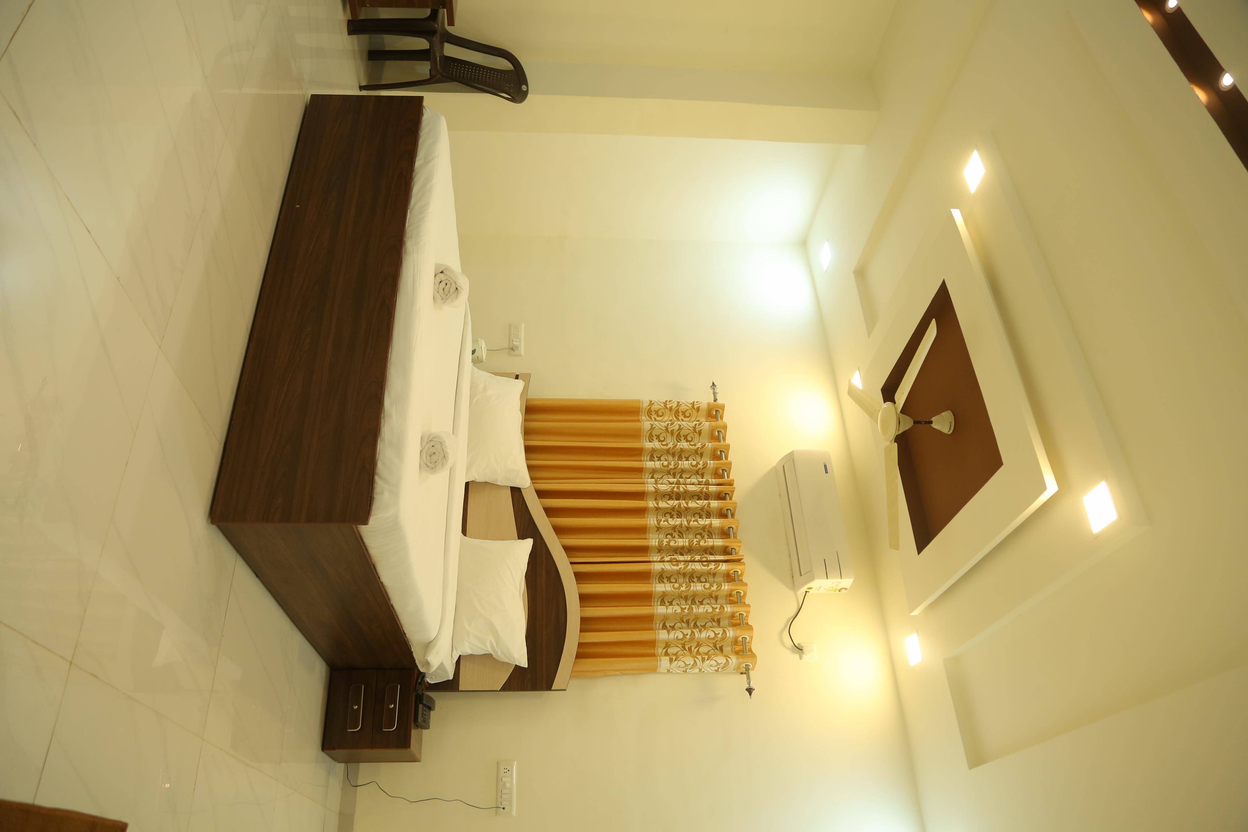 Hotel New Rudraksh - Tap to explore photos