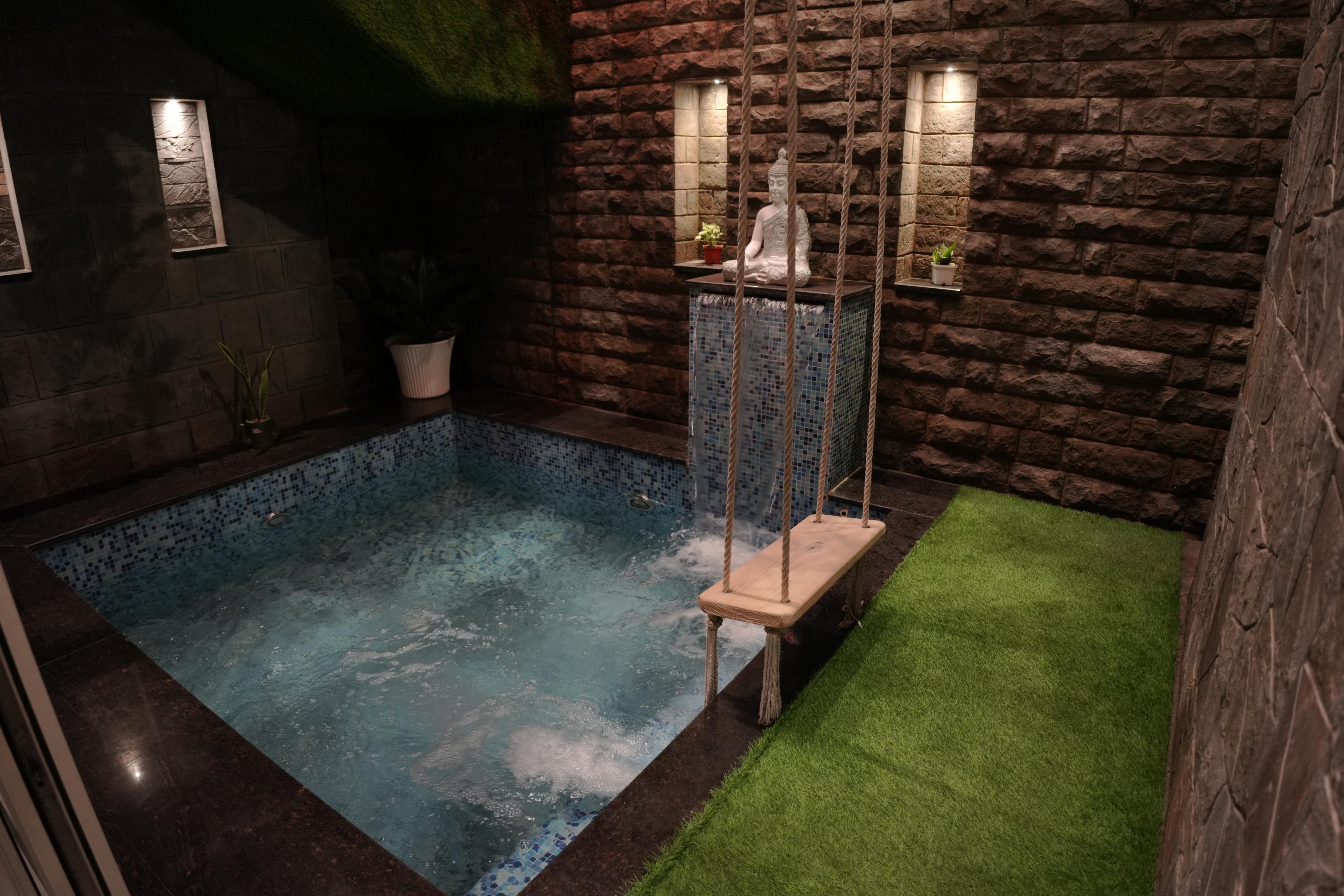 ORILLIA KASAULI Room Type - Luxury  Room With Splash Pool