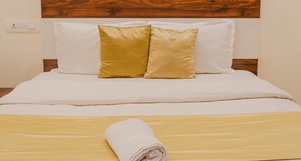 Alice Lake Promise Room Type - Family Bed Air Conditioned Villa 1