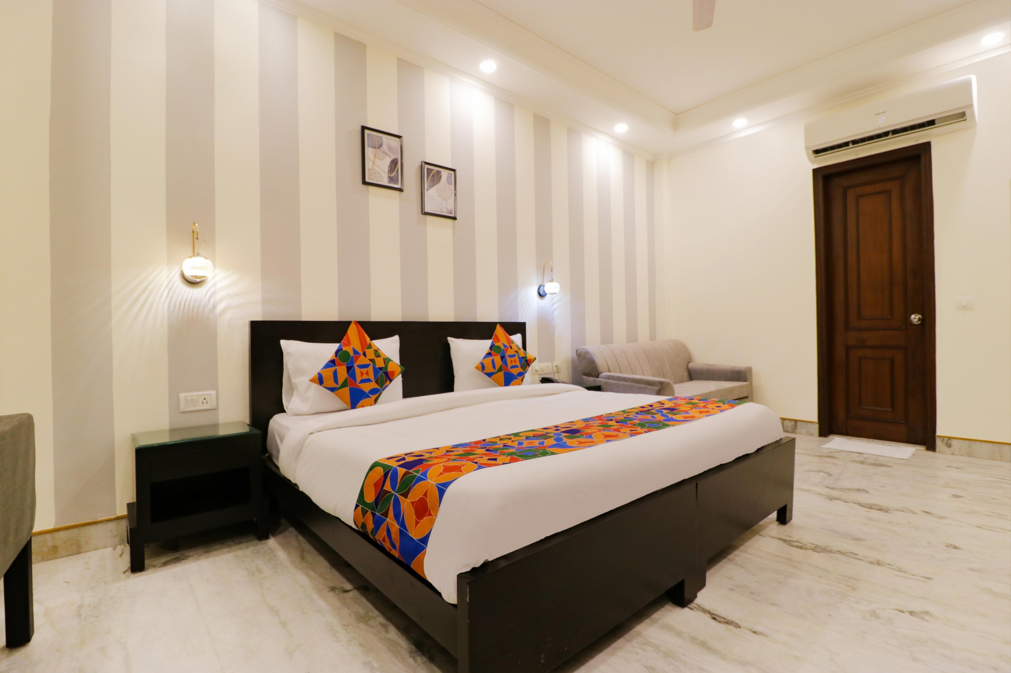 FabHotel RR Residency - DLF Cyber City Room Type - Premium Room
