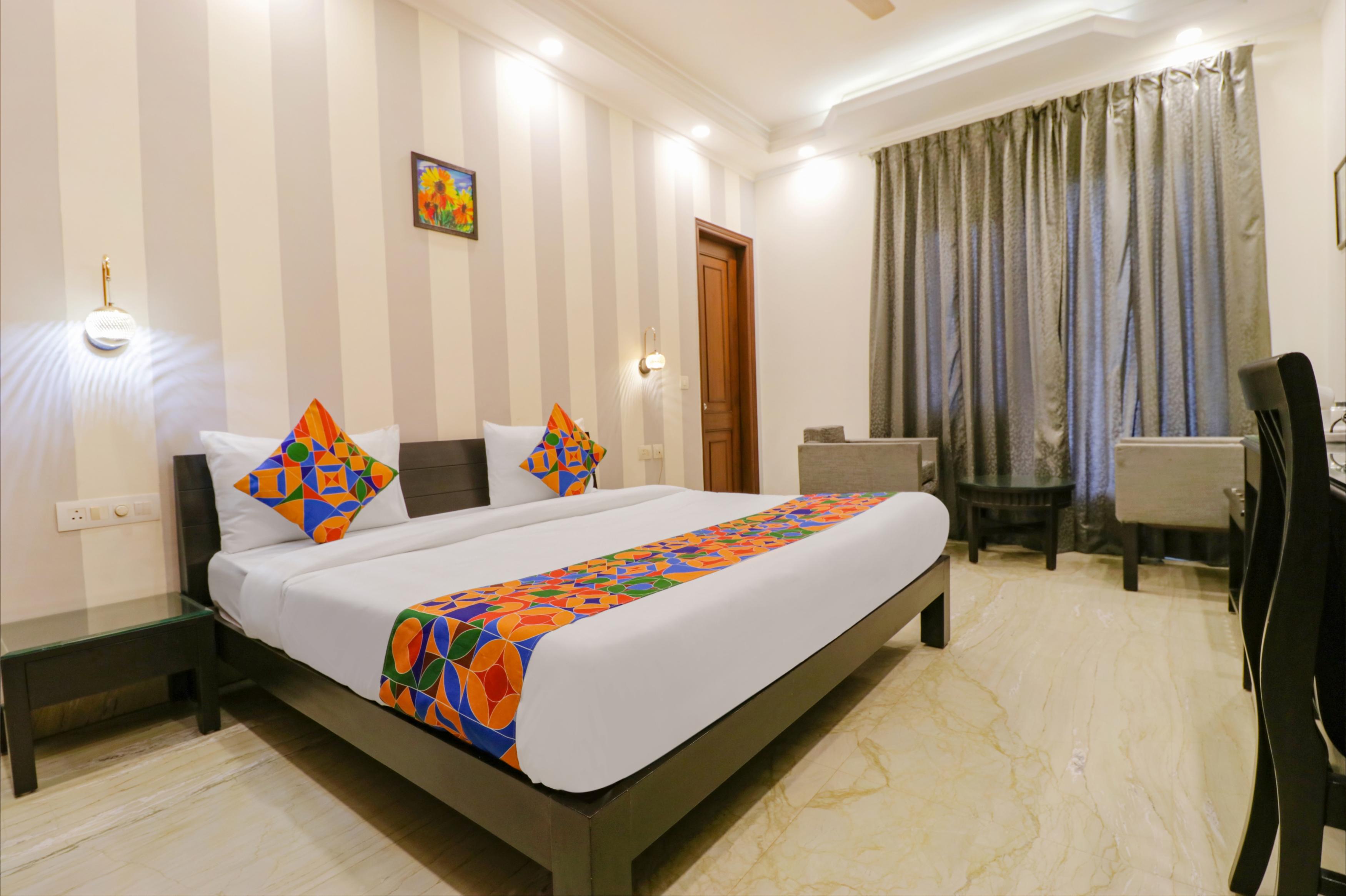 FabHotel RR Residency - DLF Cyber City Room Type - Deluxe Room