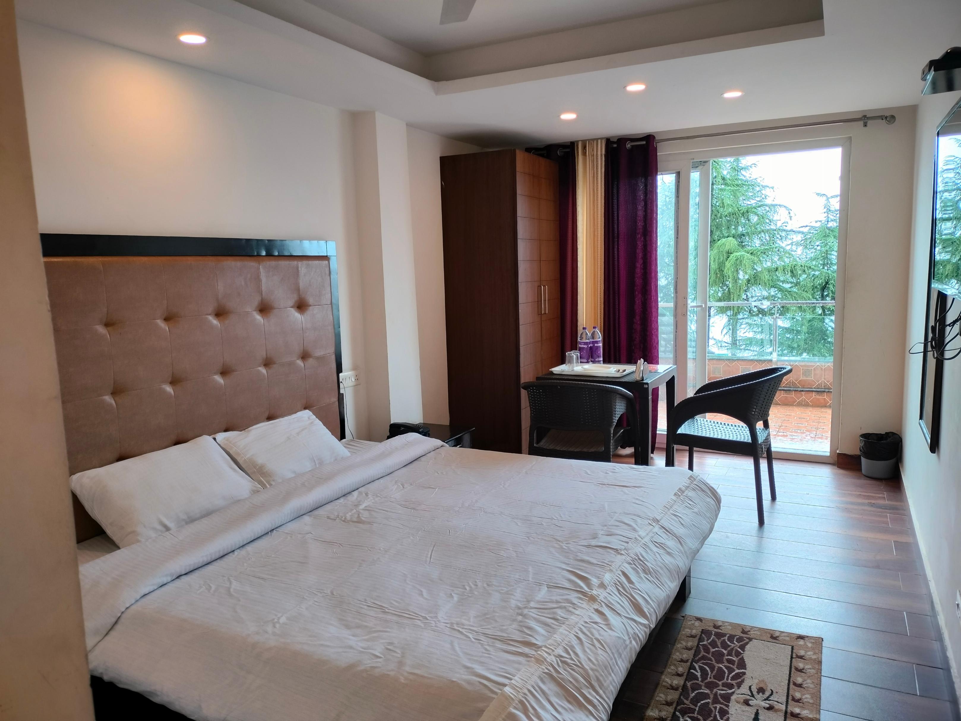 Hotel Barma Palace Room Type - Deluxe room