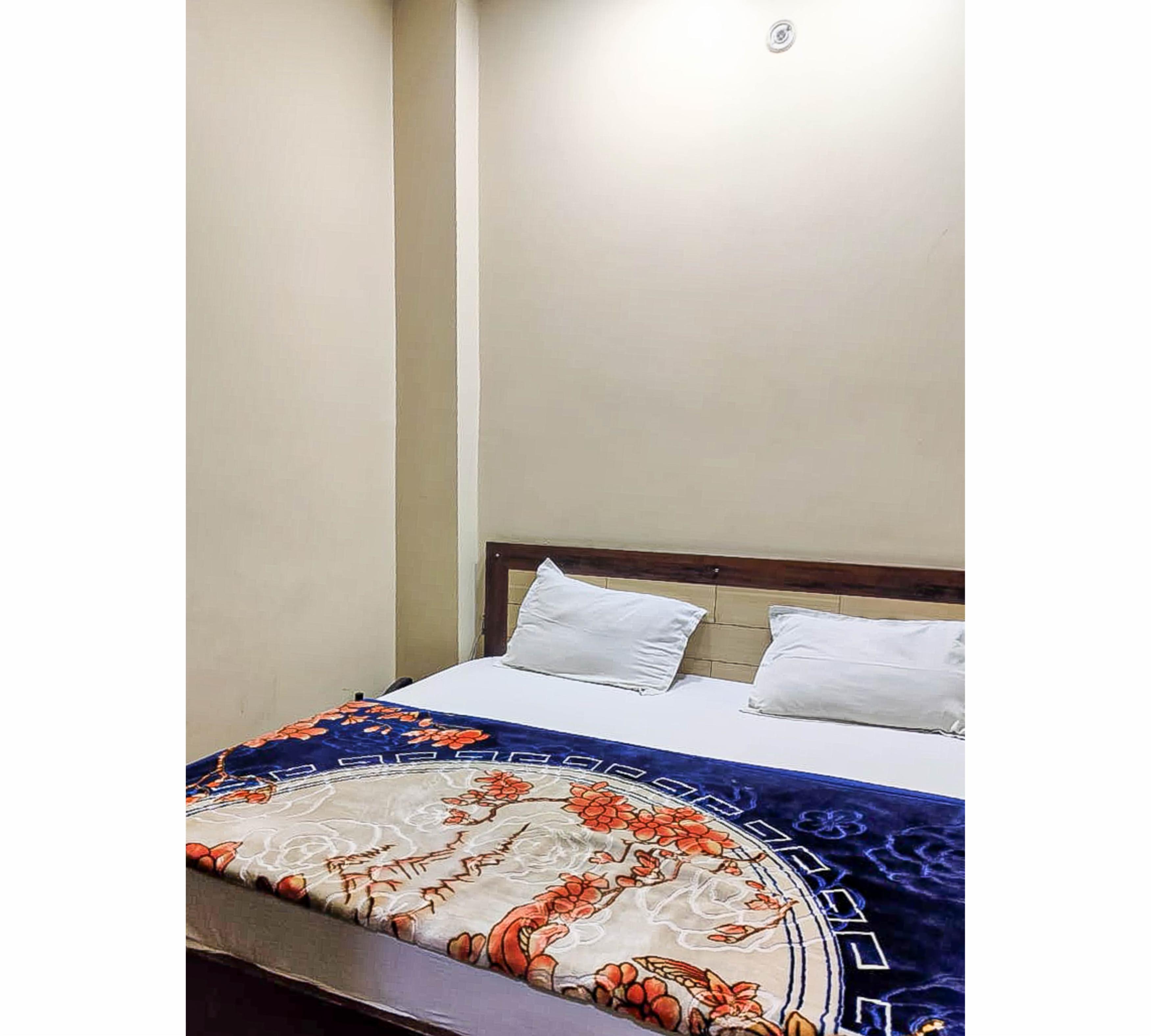 Hotel Crystal Room Type - Deluxe Room