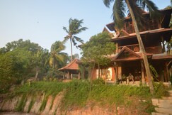 Vellayani Lake Villa