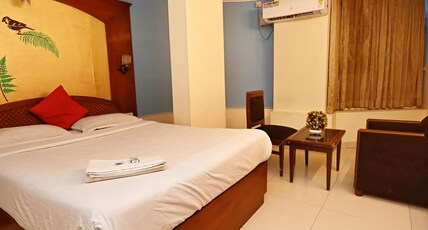 Classic Comforts Hotel Room Type - Suite Room