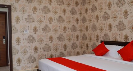 Aura by Agira Hotels Room Type - Deluxe AC Room with Balcony Aura by Agira Hotels Room Type - Deluxe AC Room with Balcony
