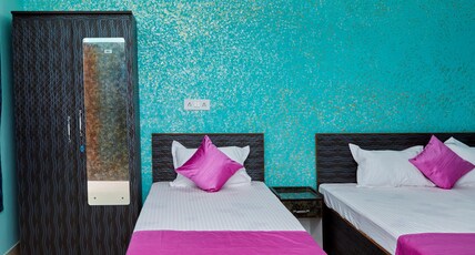 Deb Guest House And Banquet Hall Room Type - Deluxe AC Room with Free Wifi Deb Guest House And Banquet Hall Room Type - Deluxe AC Room with Free Wifi
