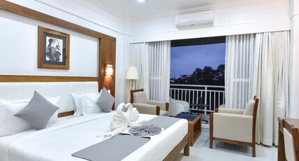 Hotel White House Munnar | Luxury Resort Room Type - Forest View Room With Balcony