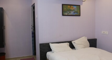 S K GUEST HOUSE Room Type - Stanard Double Non Ac Room S K GUEST HOUSE Room Type - Stanard Double Non Ac Room