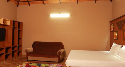 SELVAMATHI FARM RESORTS Room Type - Kayal Villa
