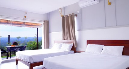 Ravishing Retreat Resort Room Type - The Iris Shared Pool