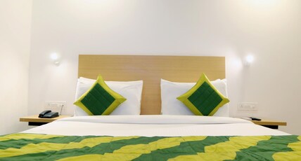 GOLDEN WORLD HOTEL Room Type - Deluxe Room