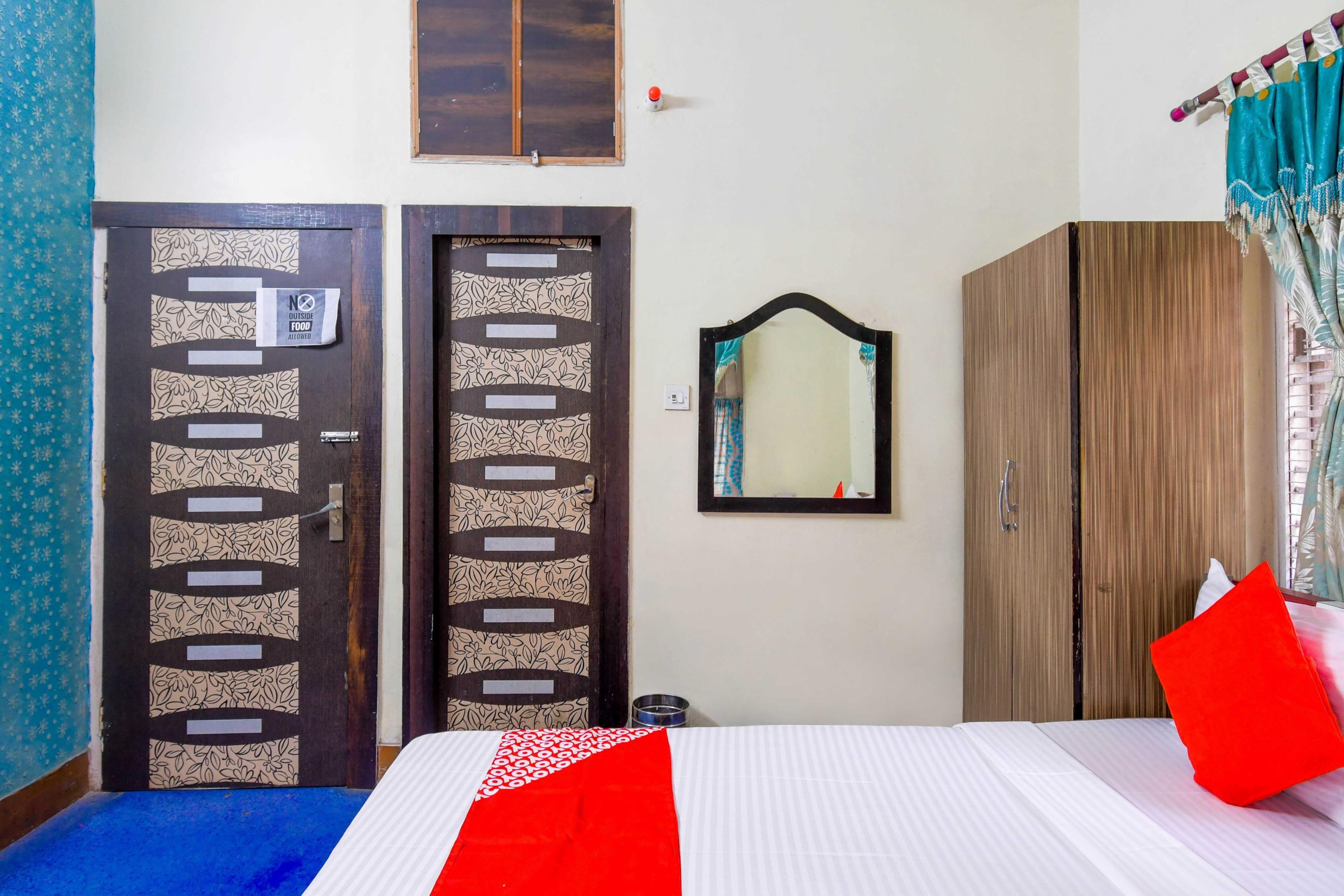 Hotel O Smriti Villa Classic - Tap to explore photos