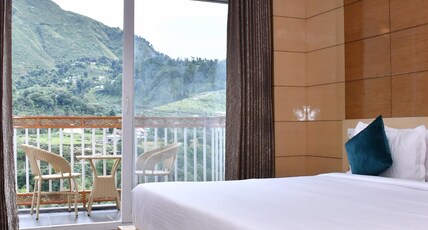 Hotel The Crown Room Type - Luxury Room With Mountain ,River View
