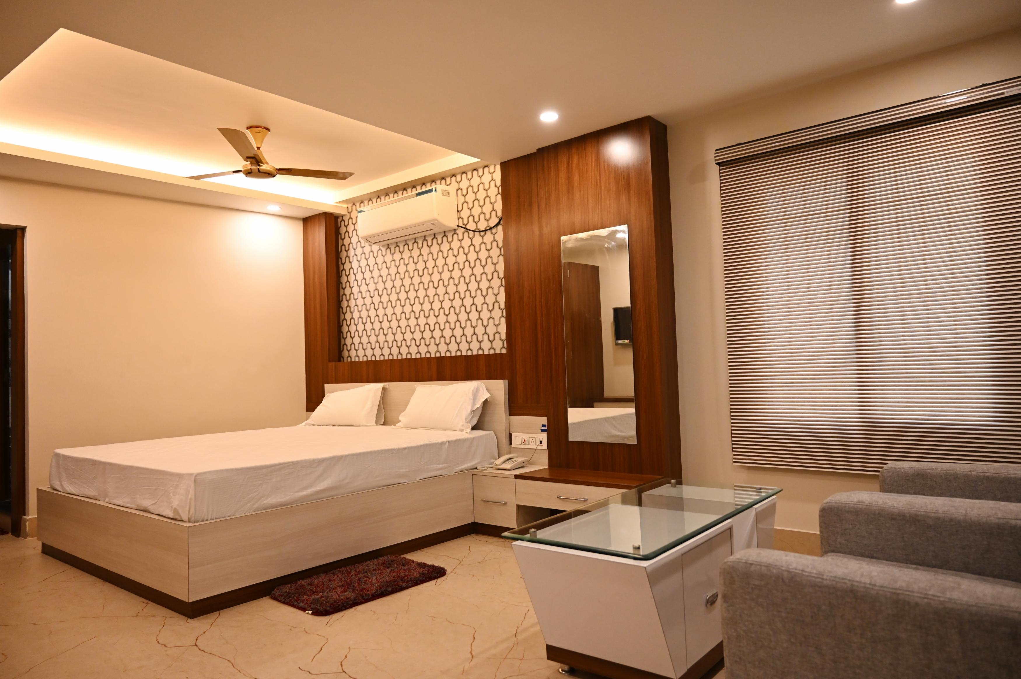 Hotel Narendra Plaza Room Type - Deluxe rooms