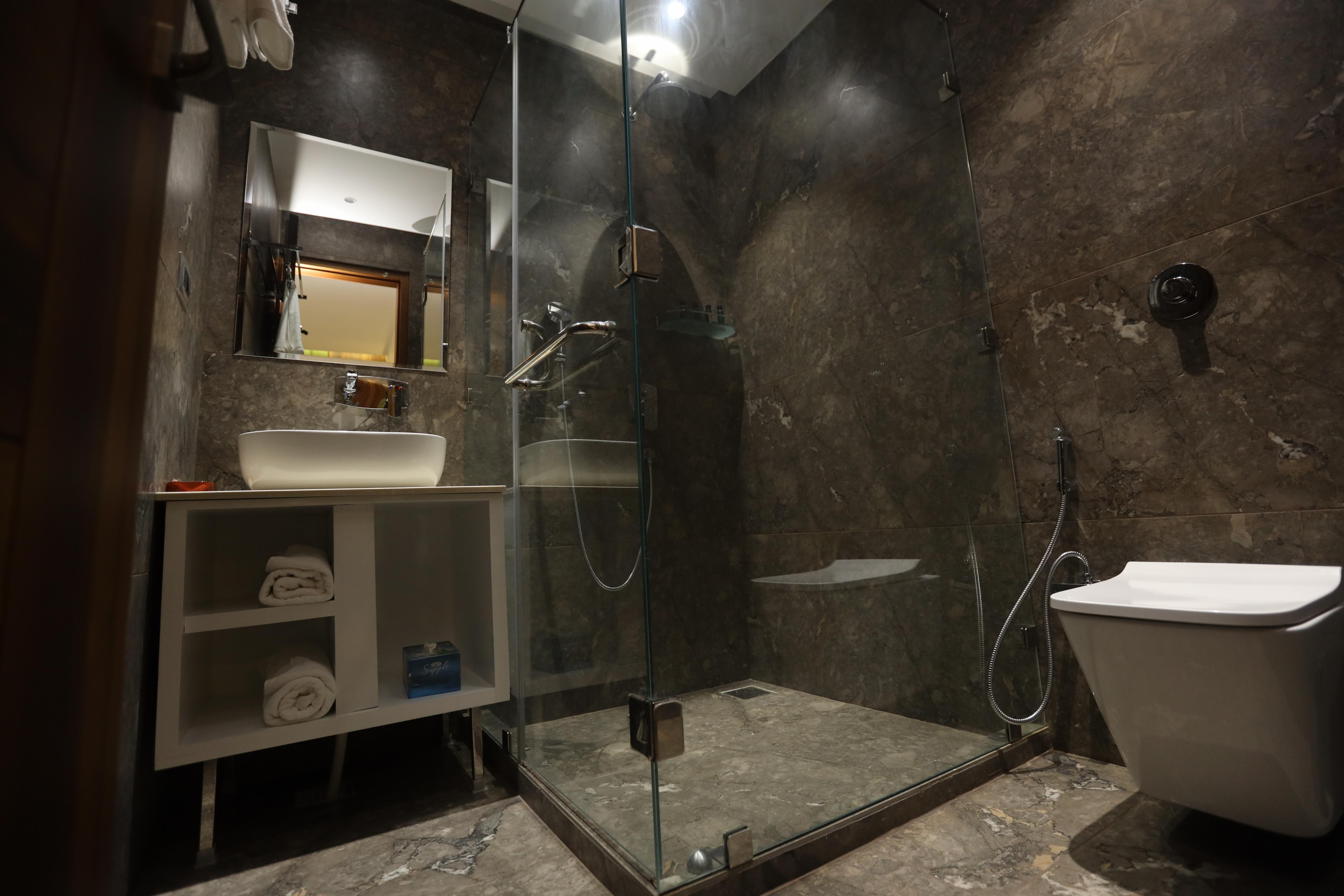 Royal Lalit Grand Hotel - Tap to explore photos