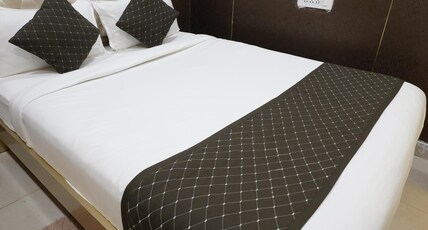 HOTEL CASTLE(K N GUPTA GROUP OF HOTELS) Room Type - Deluxe