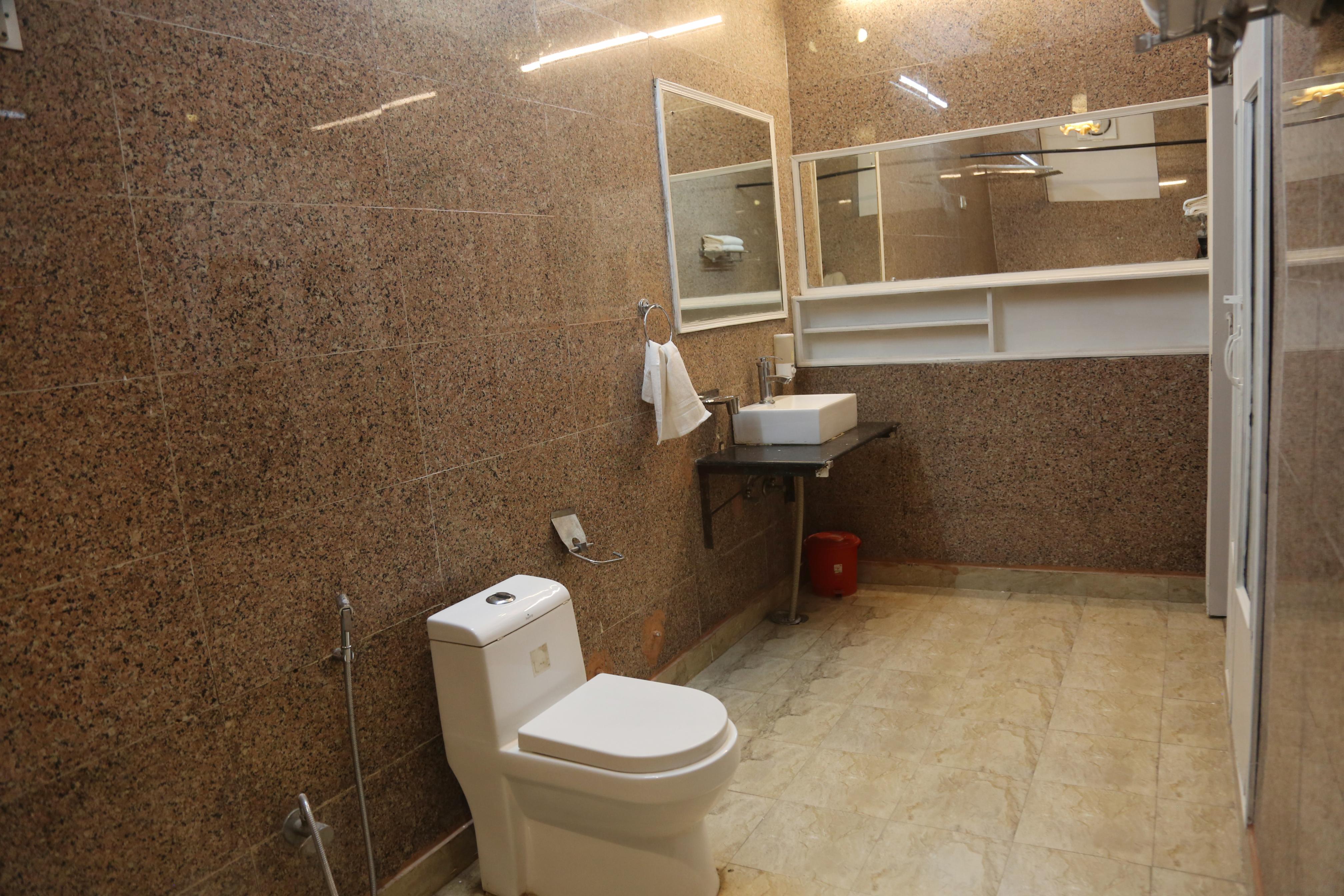 Happy Mark Suites Rooms - Tap to explore photos