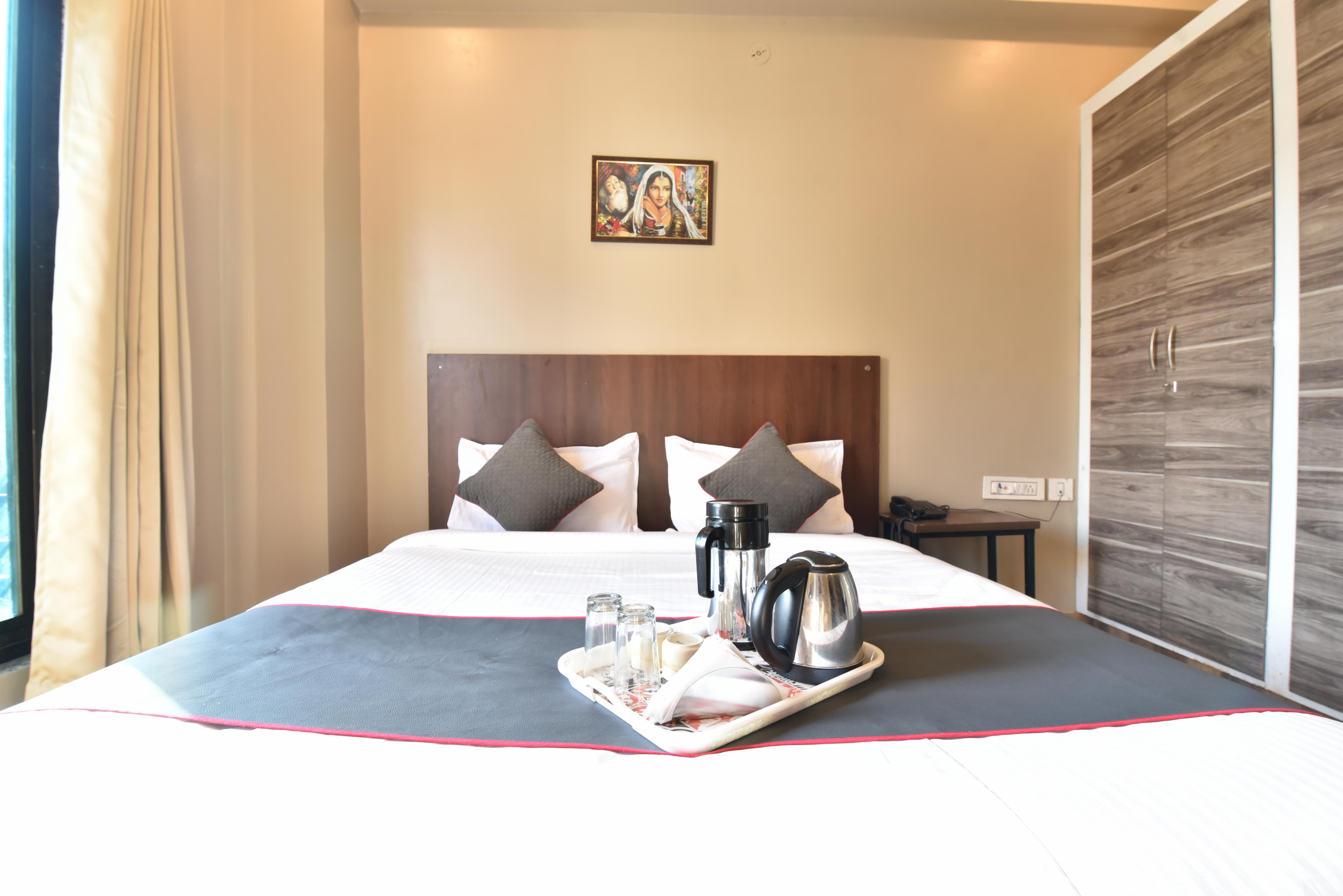 Hotel Kailash Villa - Tap to explore photos