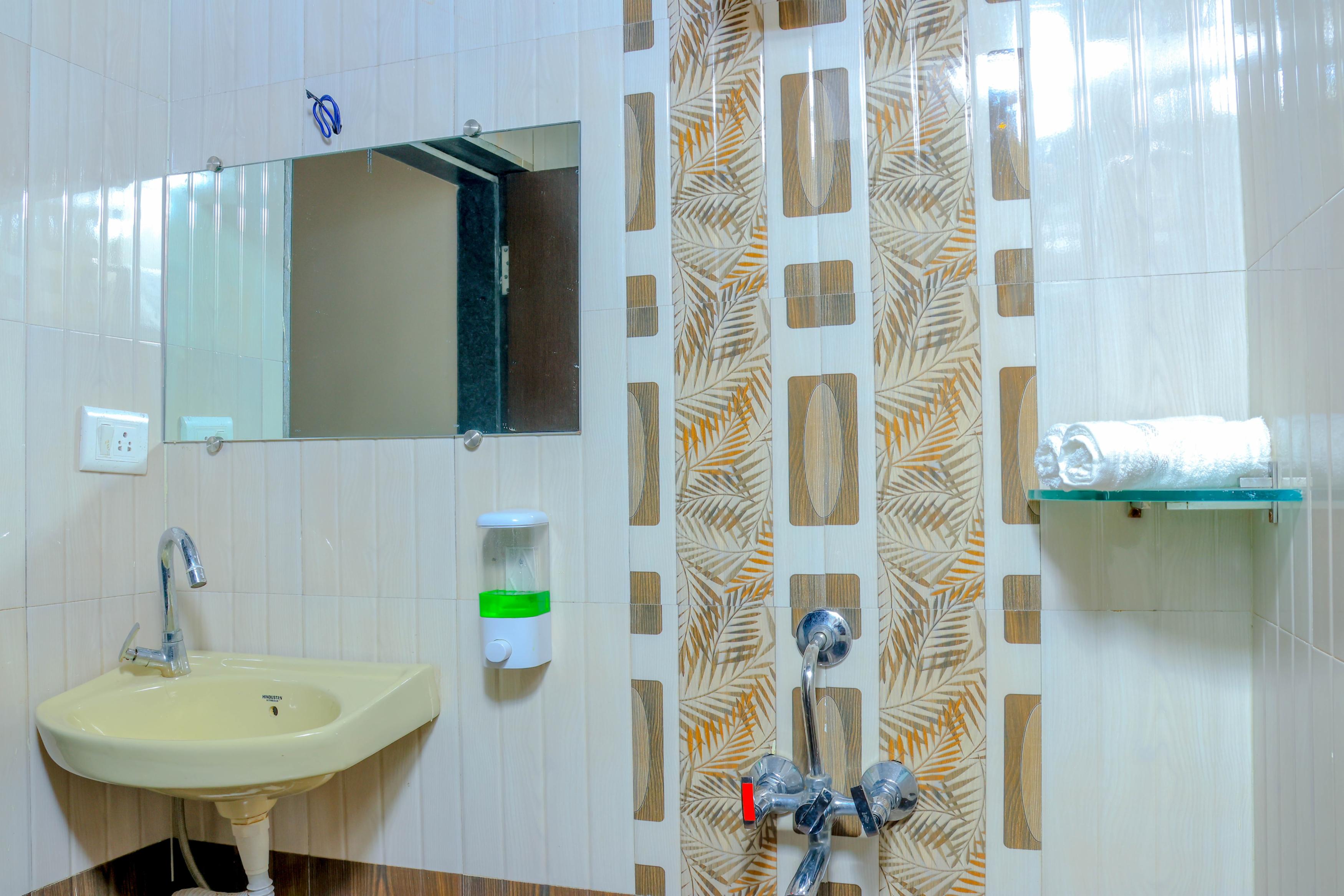 MAAYA VALLEY RESORT Room Type - Deluxe Room