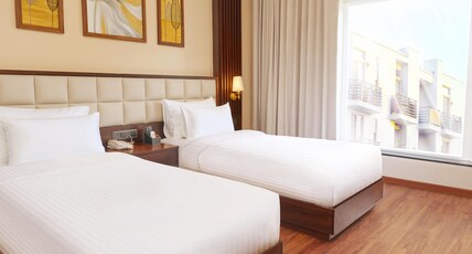 Visthara Hotel Room Type - Deluxe Twin Bed Room