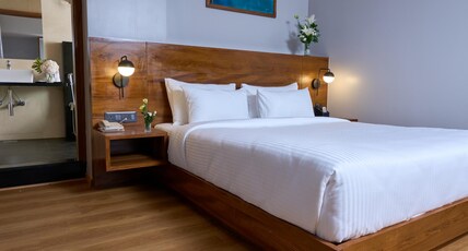 Visthara Hotel Room Type - Superior Standard Room