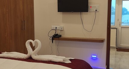 Moonlight Resort Room Type - Deluxe Moonlight Resort Room Type - Deluxe