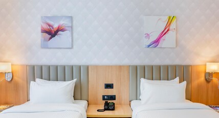 LUXY HOTEL Room Type - CLUB TWIN ROOM