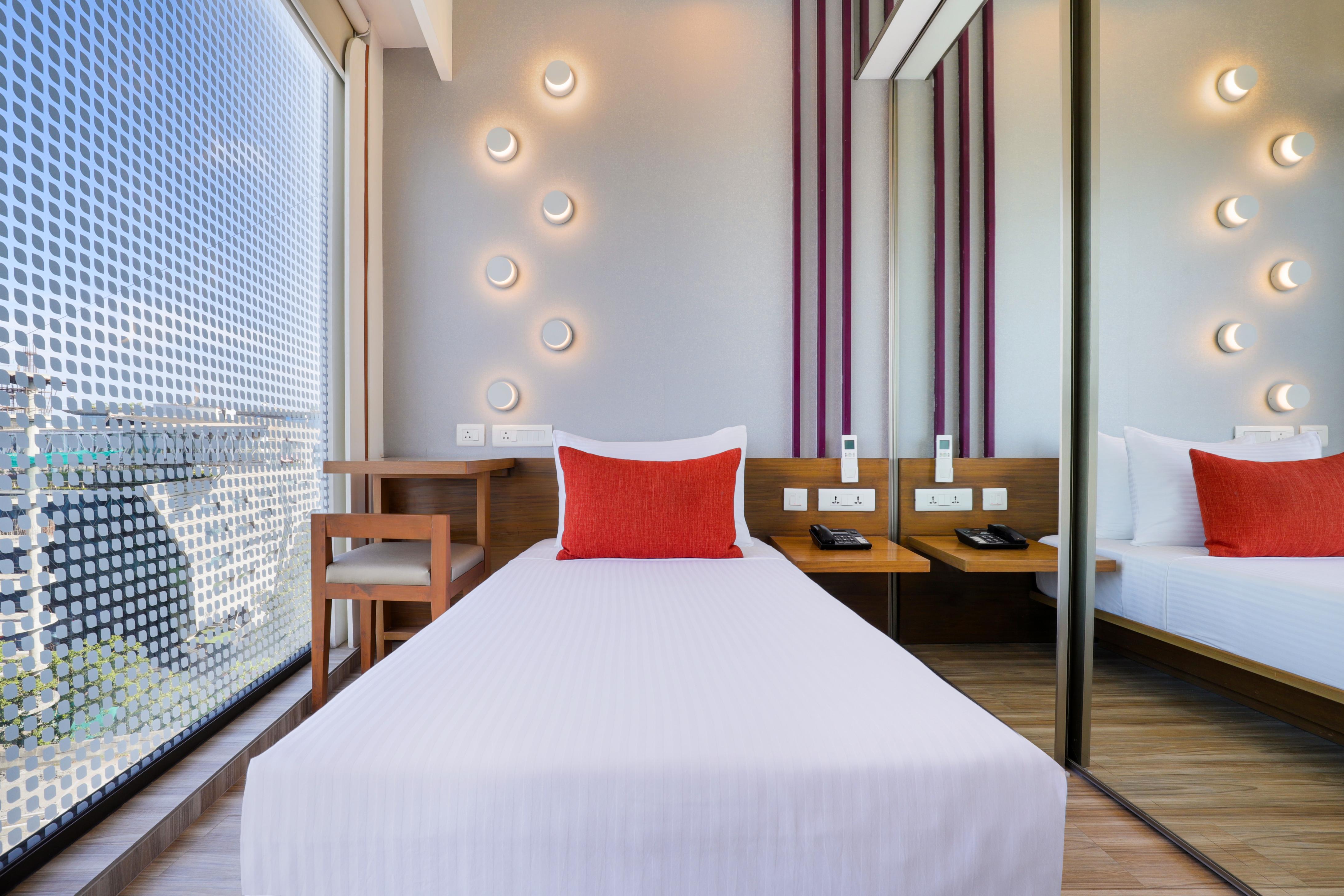 Lemon Tree Hotel, Kalina BKC, Mumbai - Tap to explore photos