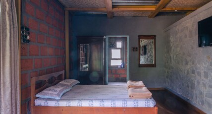 Ekayana Resorts & Agri Tourism, Mulshi Room Type - Red Rose Cottage