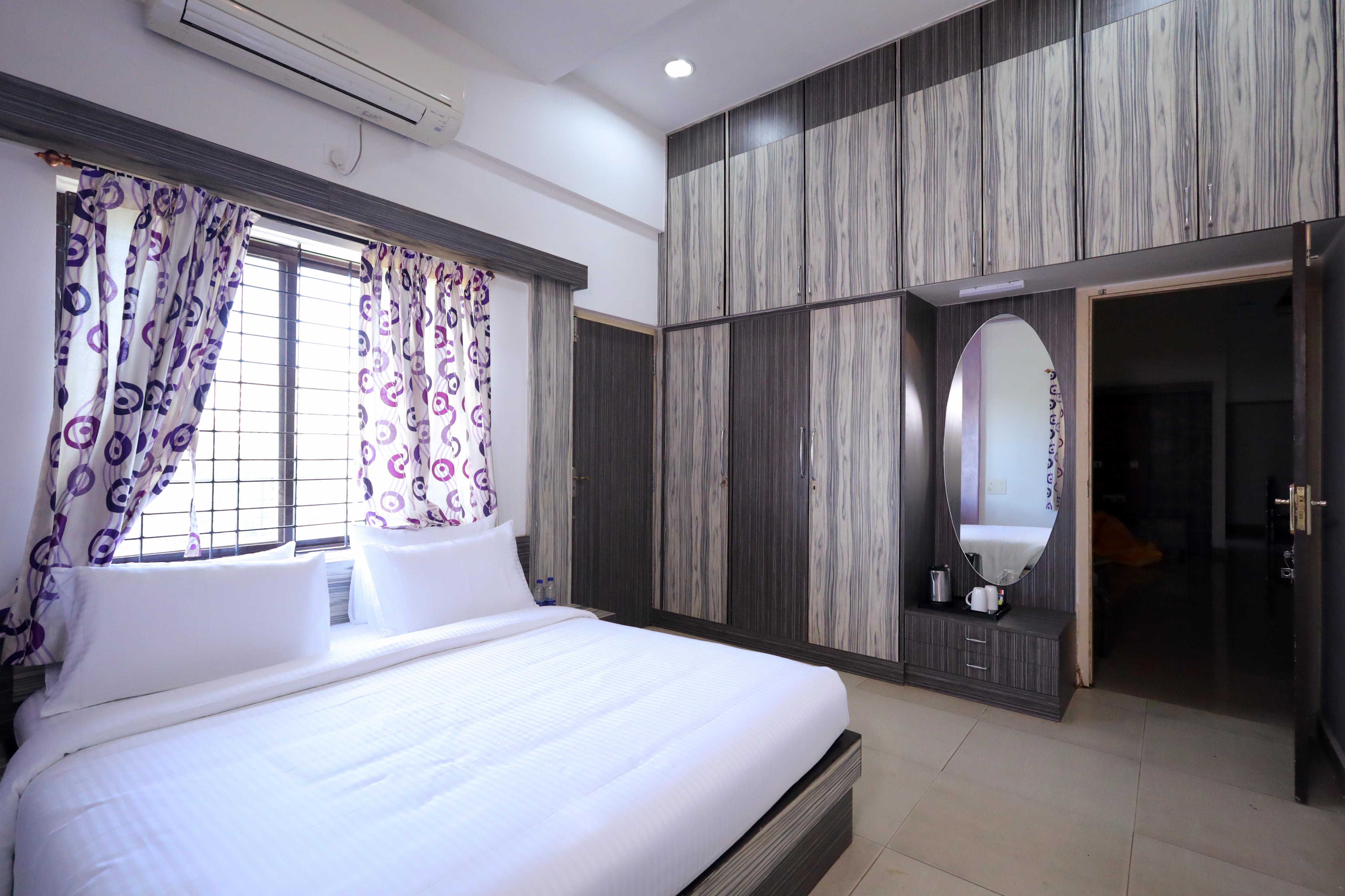 Green Stays Room Type - Superior room with balcony
