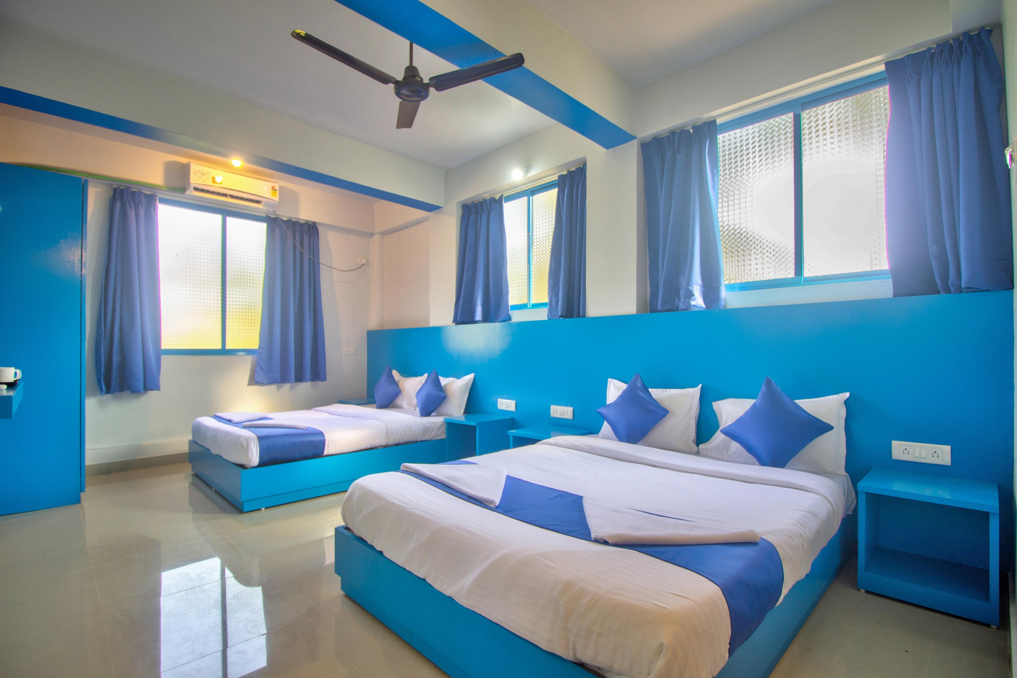 Tantra Beach Resort, 5mins from Mandrem Beach - Tap to explore photos