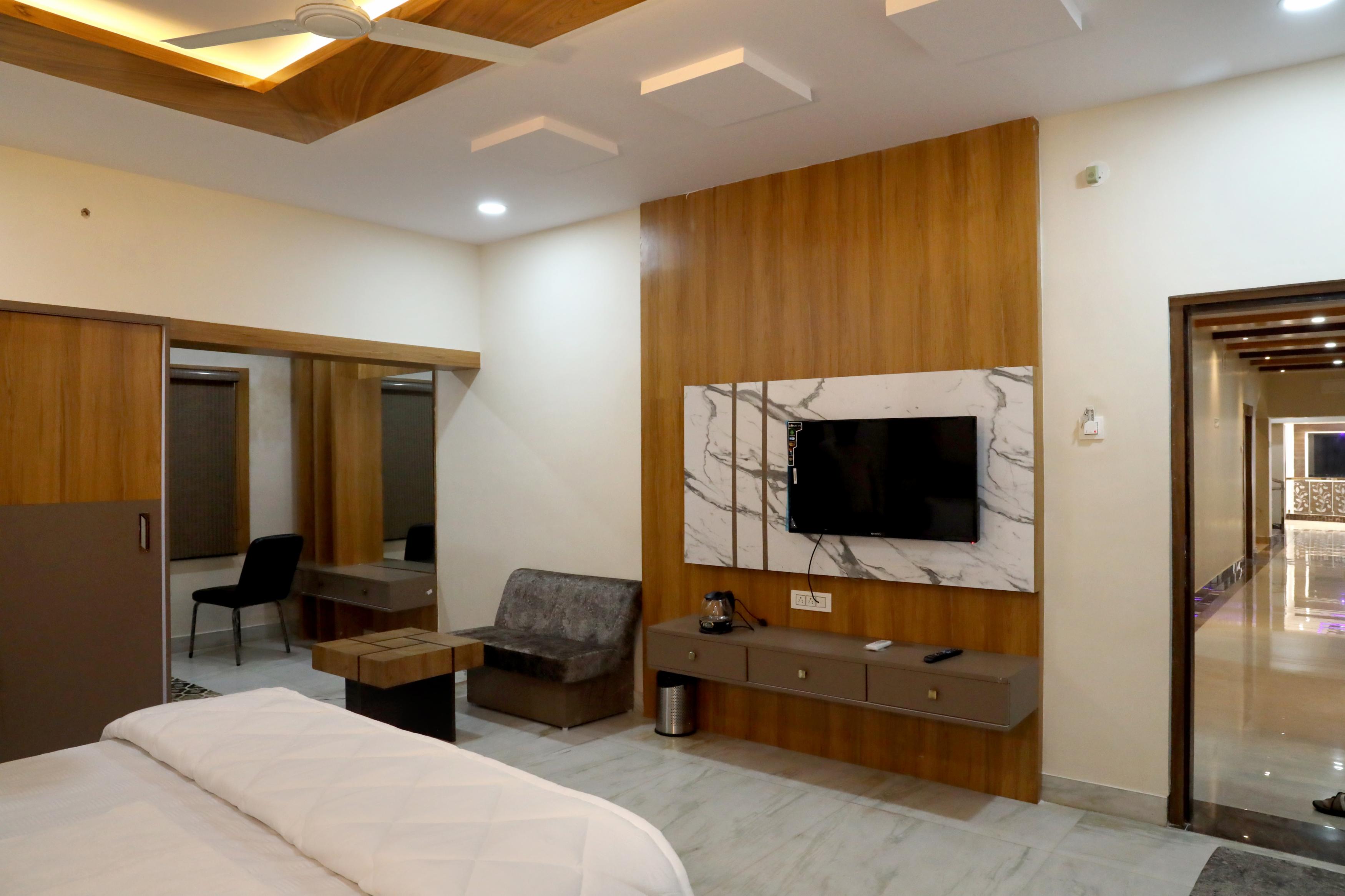 HOTEL SURAMYA