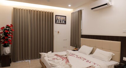 Leena Enclave at statue of unity Room Type - Premium Room