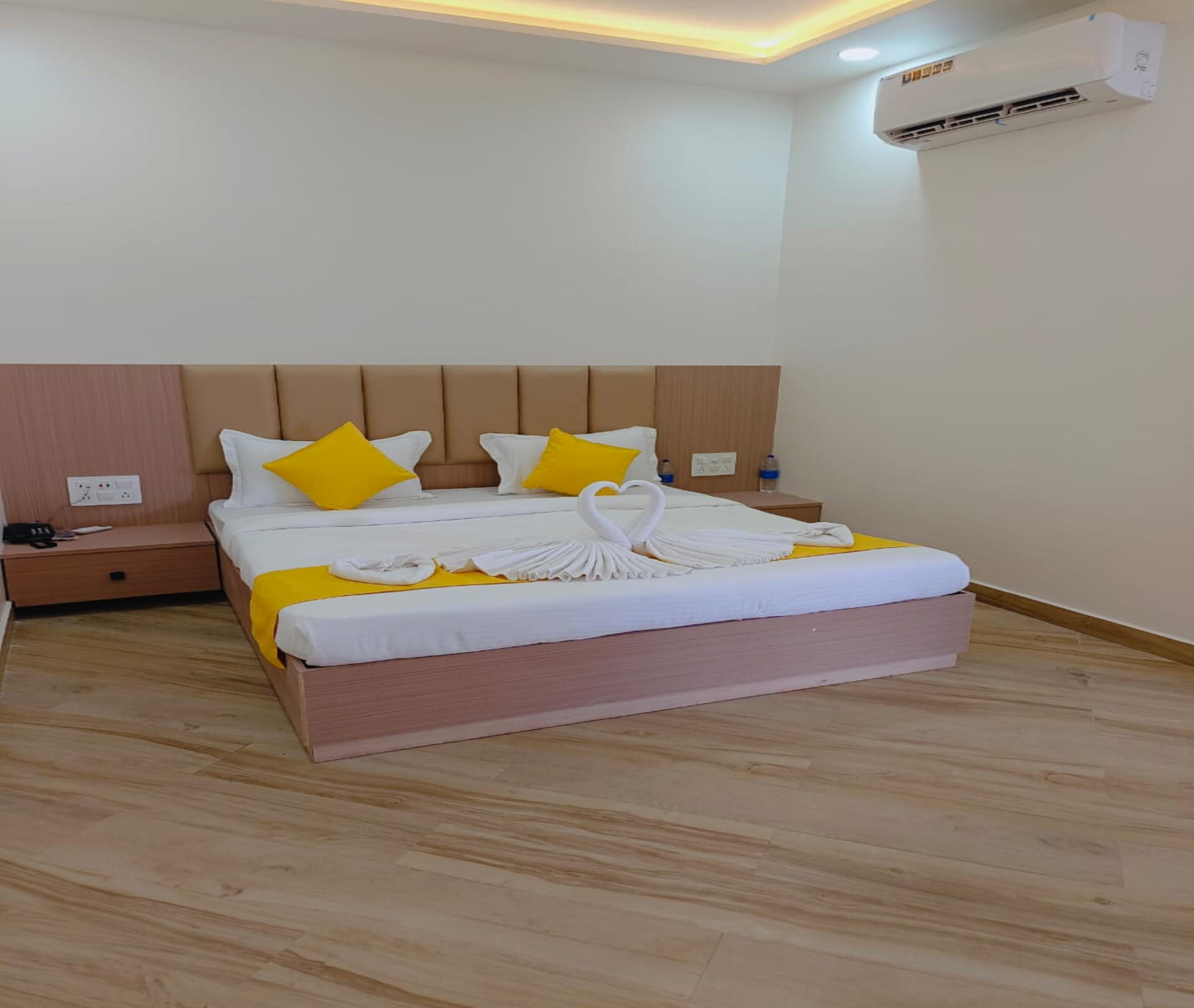 THE INFINITE HOTEL BY NEXOTTEL Room Type - DELUXE  ROOM