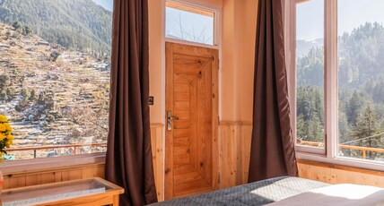 Sunrise Farm Stays Room Type - Celestial Infinity Suite with Private Jacuzzi