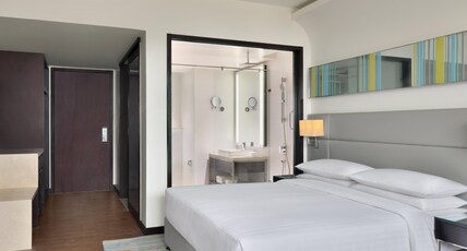 Courtyard by Marriott Navi Mumbai Room Type - Executive Club, Executive lounge access, Hill View