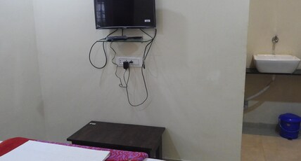 Hotel Nivara Room Type - Deluxe Non AC