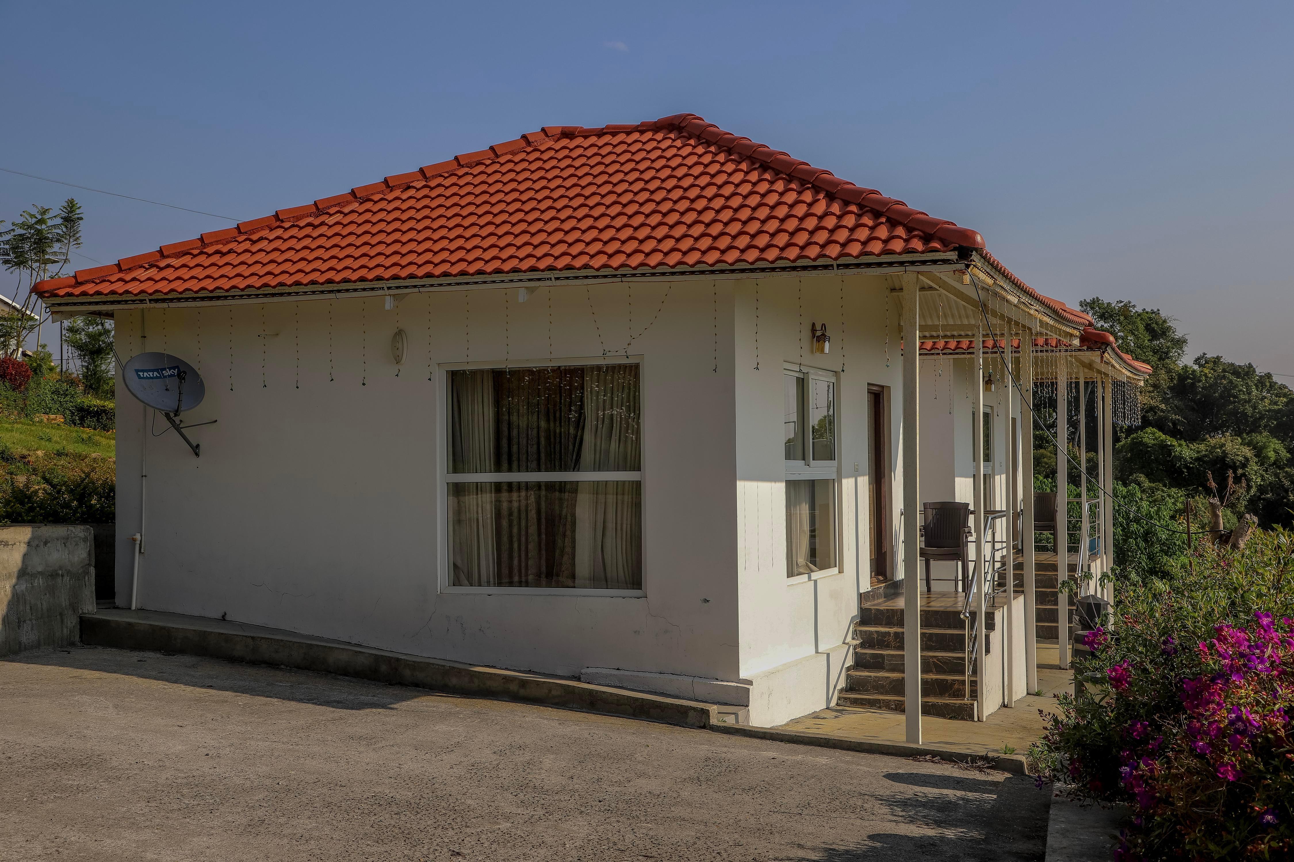 Royal Crown Room Type - Daisy 2 - 1 BR Villa