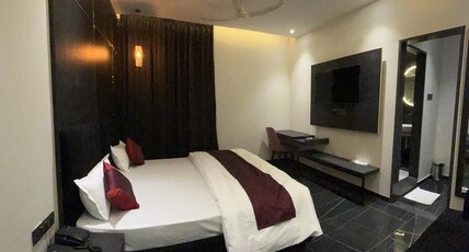 Hotel Lunar Stays Room Type - EXOTIC ROOM Hotel Lunar Stays Room Type - EXOTIC ROOM