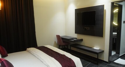 Hotel Lunar Stays Room Type - EXOTIC ROOM