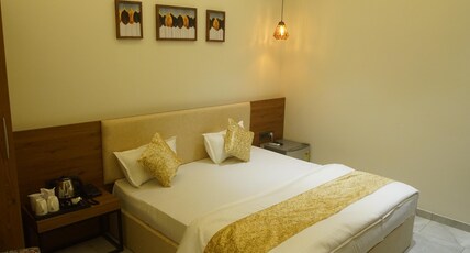 Hotel Lunar Stays Room Type - Deluxe ROOM Hotel Lunar Stays Room Type - Deluxe ROOM
