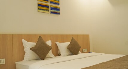 Arawali Ananta Elite Room Type - Deluxe Room Pool view Arawali Ananta Elite Room Type - Deluxe Room Pool view