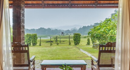 GUDLU Room Type - Shola Premium - Mountain and Lake View GUDLU Room Type - Shola Premium - Mountain and Lake View