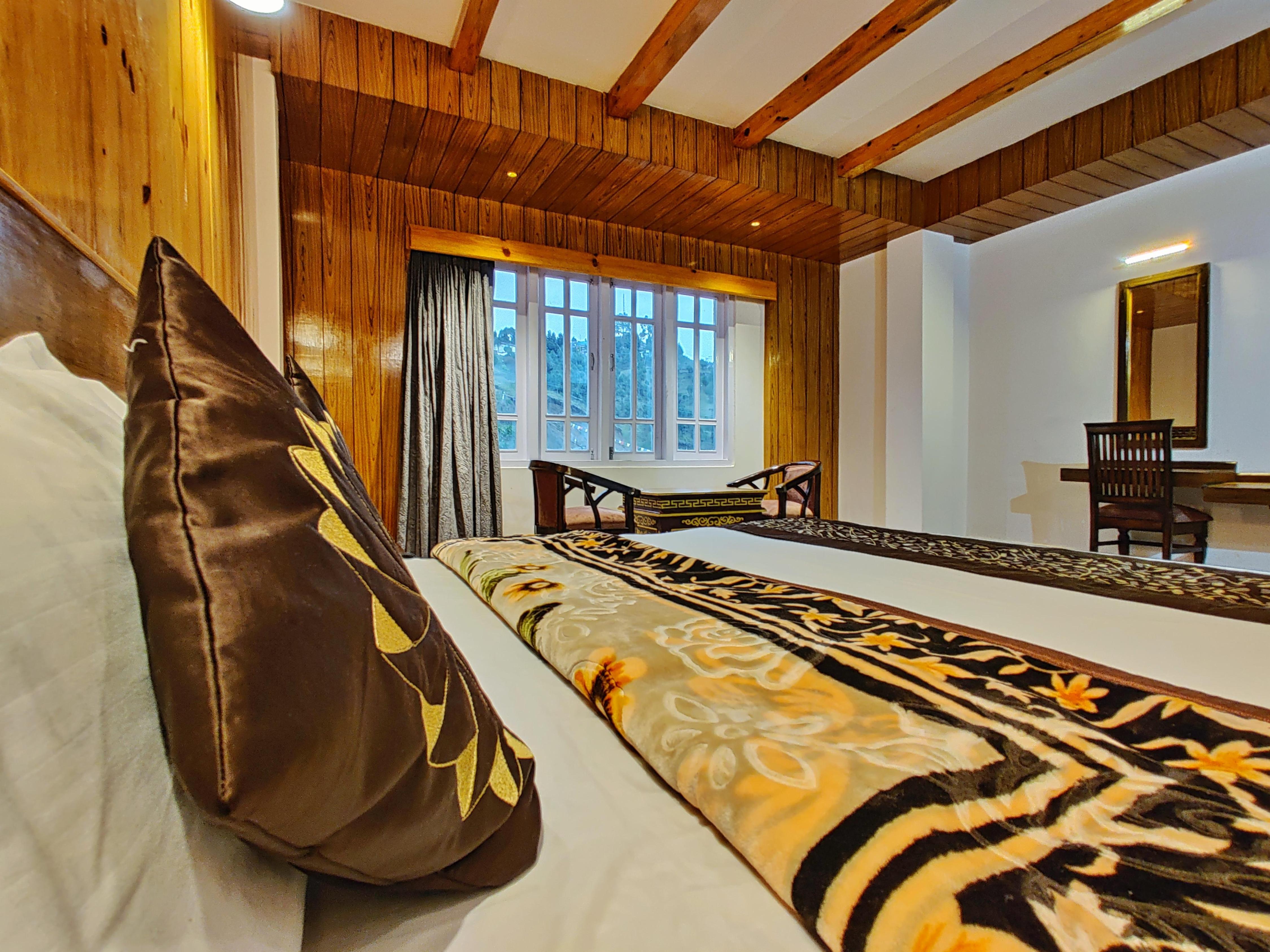 Hotel Vajra Room Type - executive