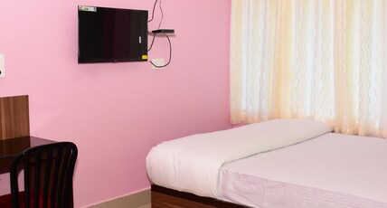 Hotel Laxmipriya Room Type - Deluxe Room