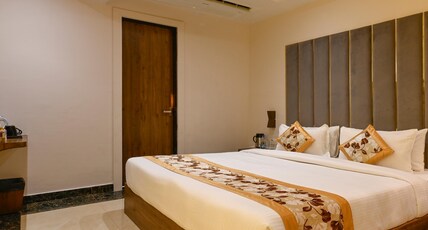 Avalon Palms Agra Room Type - Deluxe Room