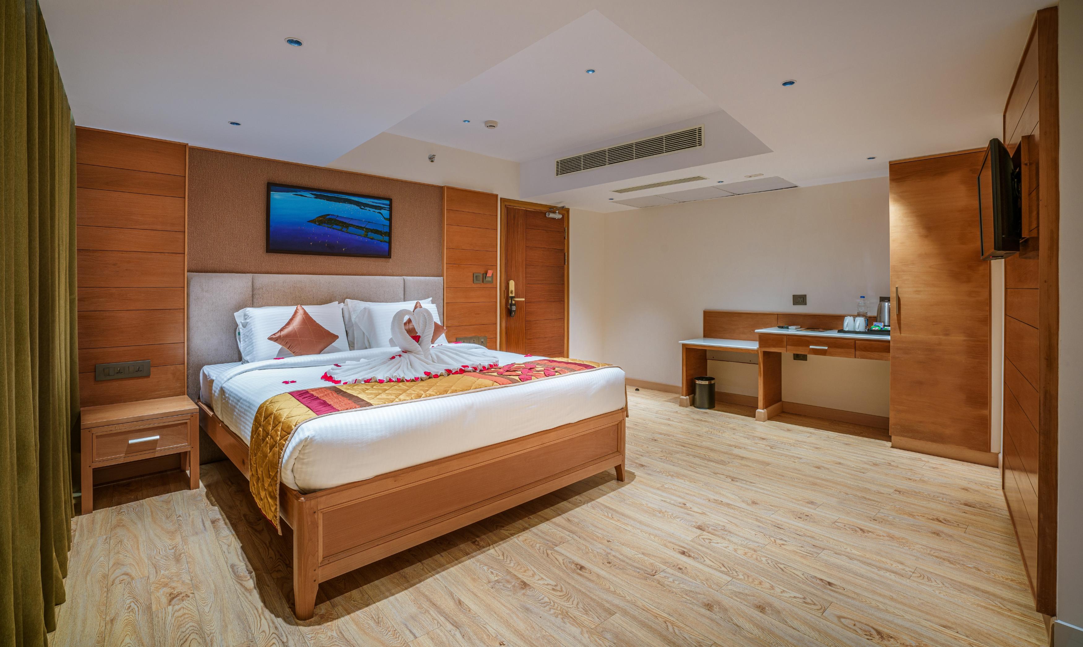 TOWNBRIDGE HOTELS AND SUITES Room Type - Superior Room