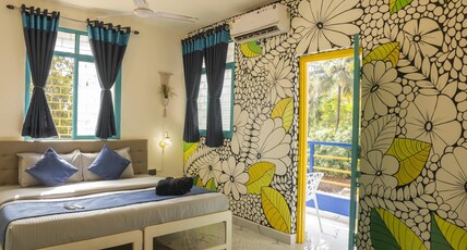 Shalom Backpackers Anjuna Goa Room Type - Deluxe Double Room With Balcony